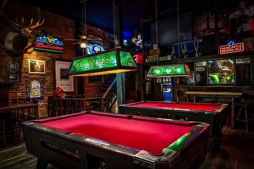 Can You Turn A Pool Table On Its Side?